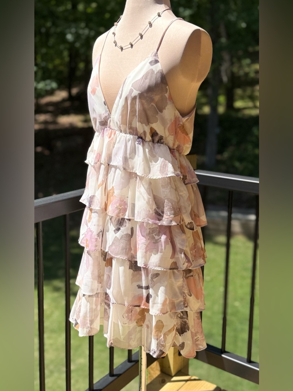 Illa Illa Floral Tiered Ruffle Mini Dress S Cream Blush Open Back - Picture 3 of 8